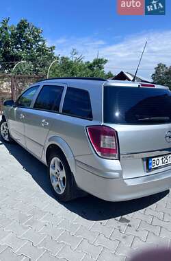 Універсал Opel Astra 2008 в Чорткові