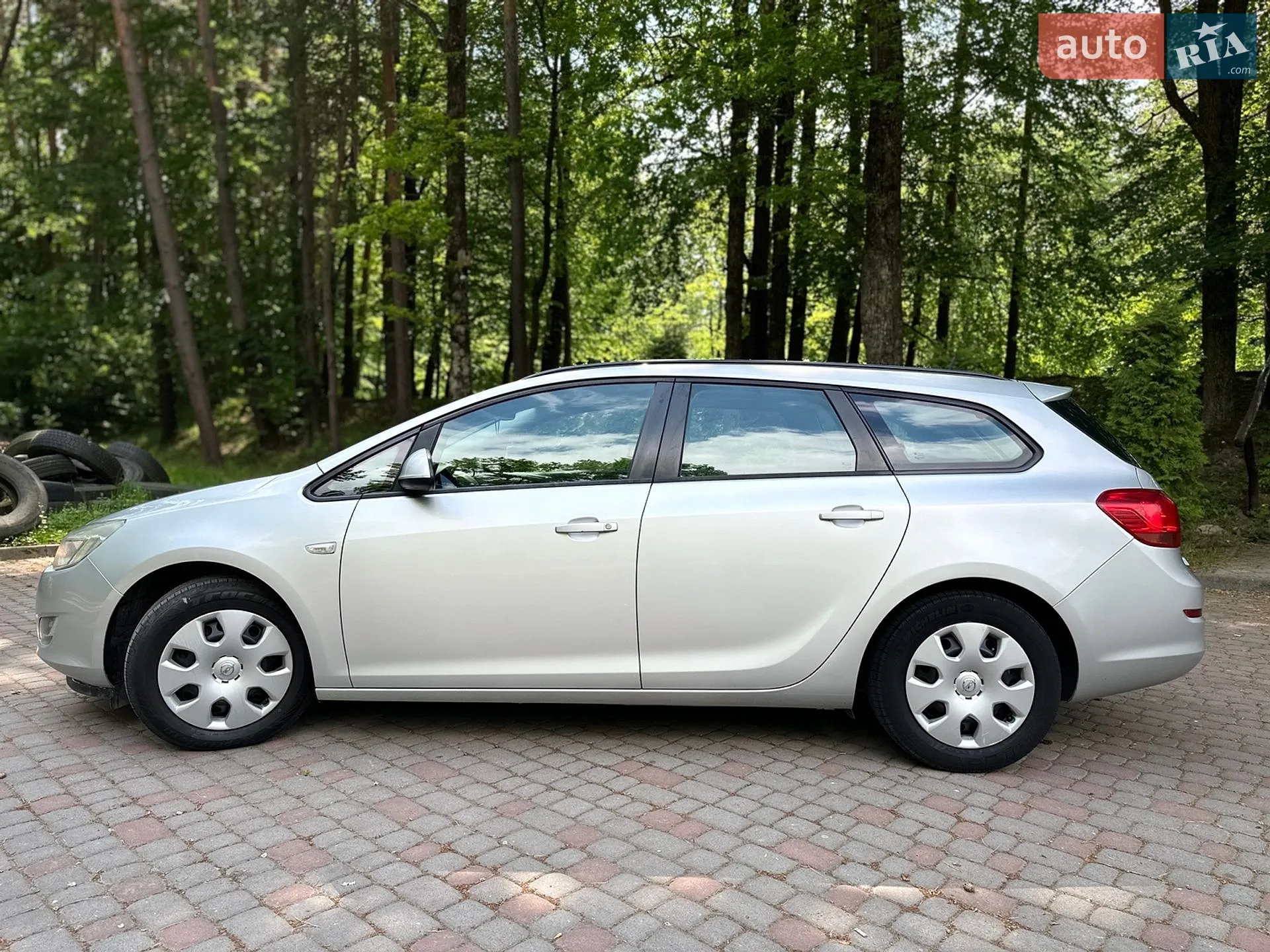 2011 Opel Astra - мініатюра 32