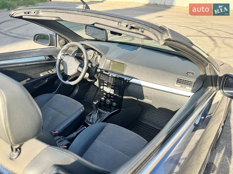 Кабріолет Opel Astra 2008 в Києві фото 19 Кабріолет Opel Astra 2008 в Києві