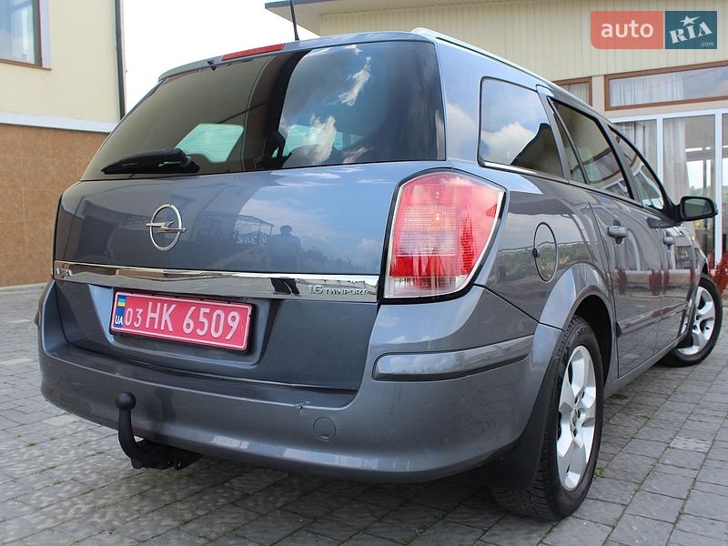 Универсал Opel Astra 2006 в Трускавце