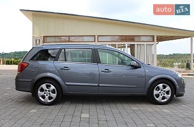 Универсал Opel Astra 2006 в Трускавце