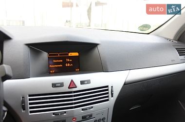 Универсал Opel Astra 2006 в Трускавце