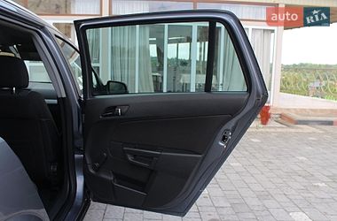 Универсал Opel Astra 2006 в Трускавце