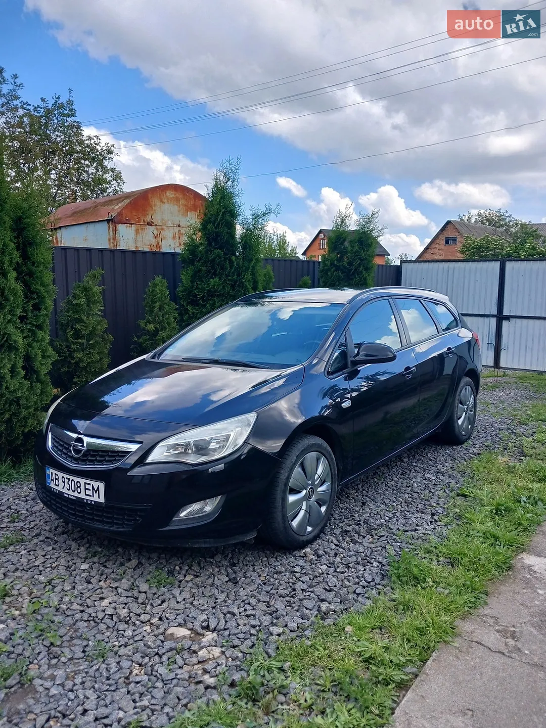 2010 Opel Astra - фото 1