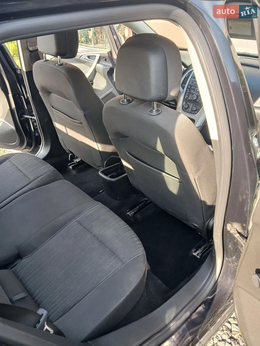2010 Opel Astra - мініатюра 10