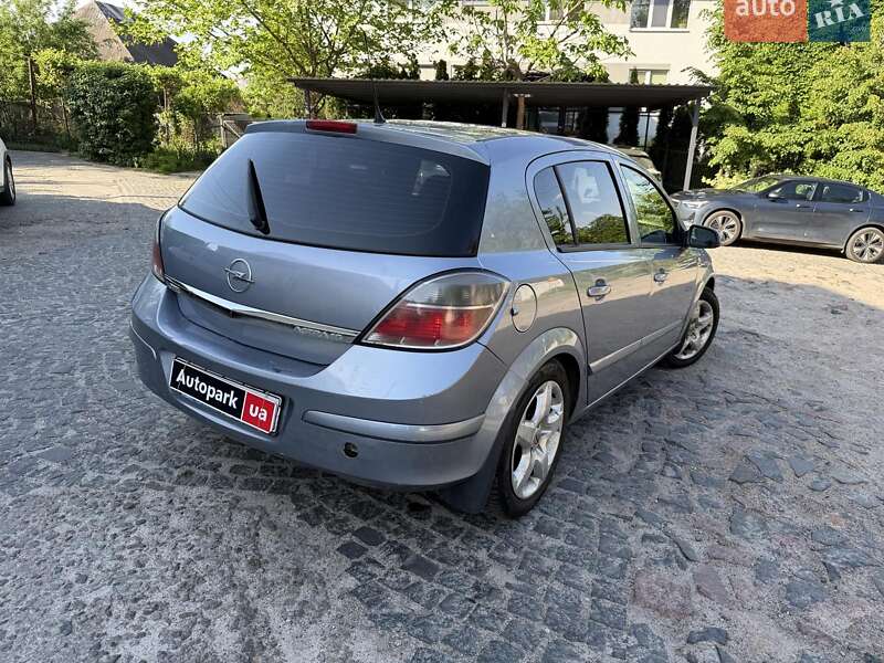 Хэтчбек Opel Astra 2007 в Киеве