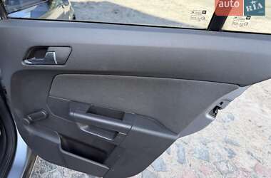 Хэтчбек Opel Astra 2007 в Киеве