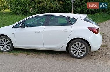 Хетчбек Opel Astra 2010 в Дрогобичі