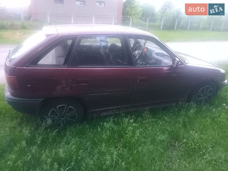 Хэтчбек Opel Astra 1993 в Бердичеве