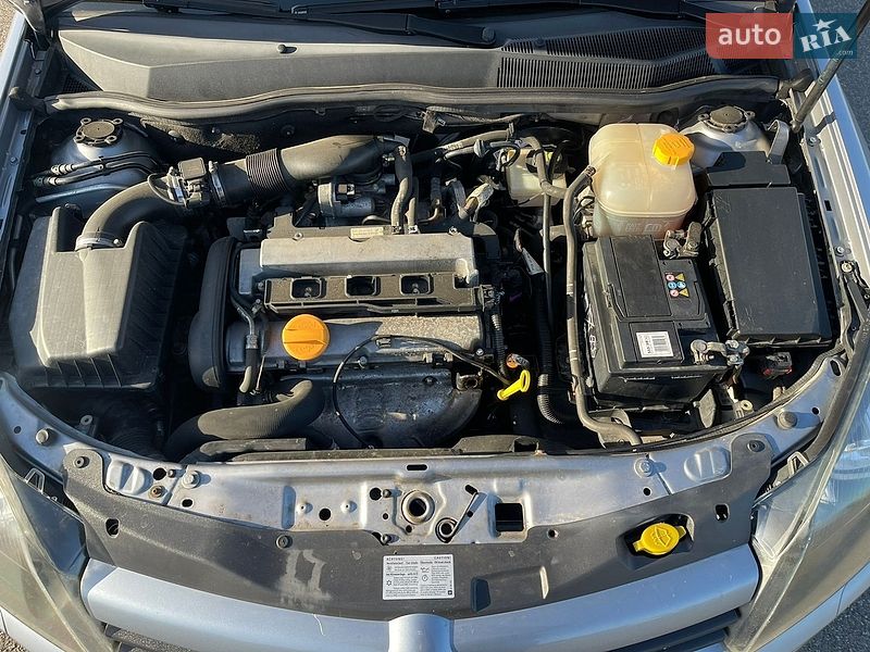 Хэтчбек Opel Astra 2005 в Киеве