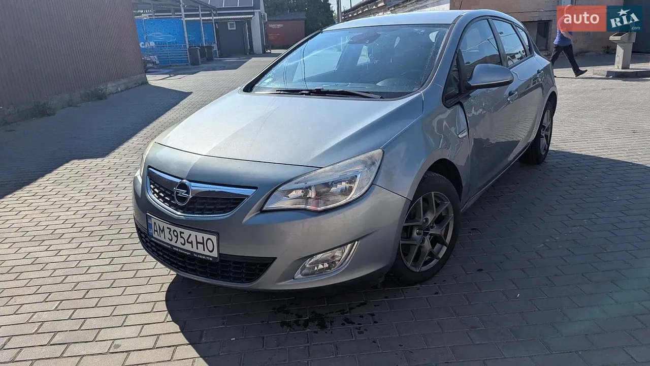 2010 Opel Astra - мініатюра 13