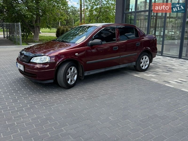 Седан Opel Astra 2006 в Полтаве