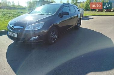 Универсал Opel Astra 2012 в Шостке