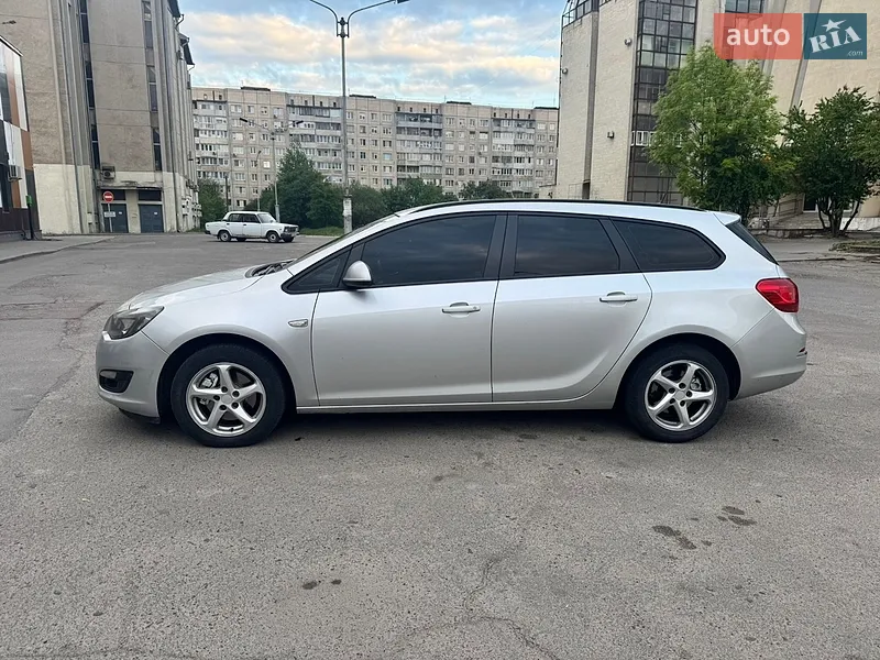 Opel Astra 2013