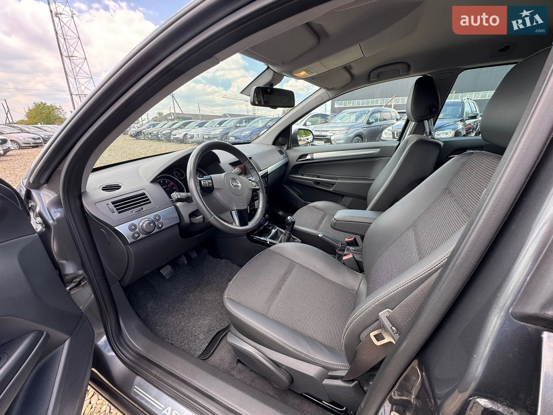 2010 Opel Astra - мініатюра 40