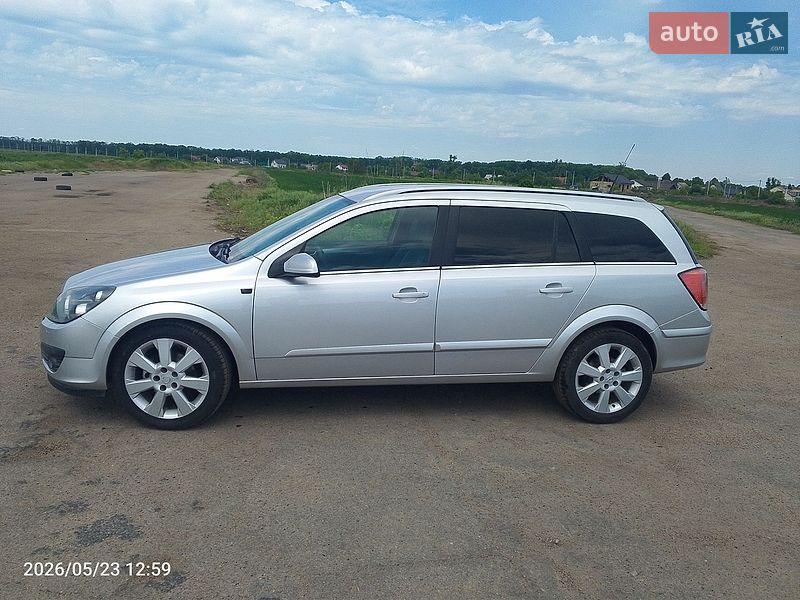 Универсал Opel Astra 2006 в Христиновке