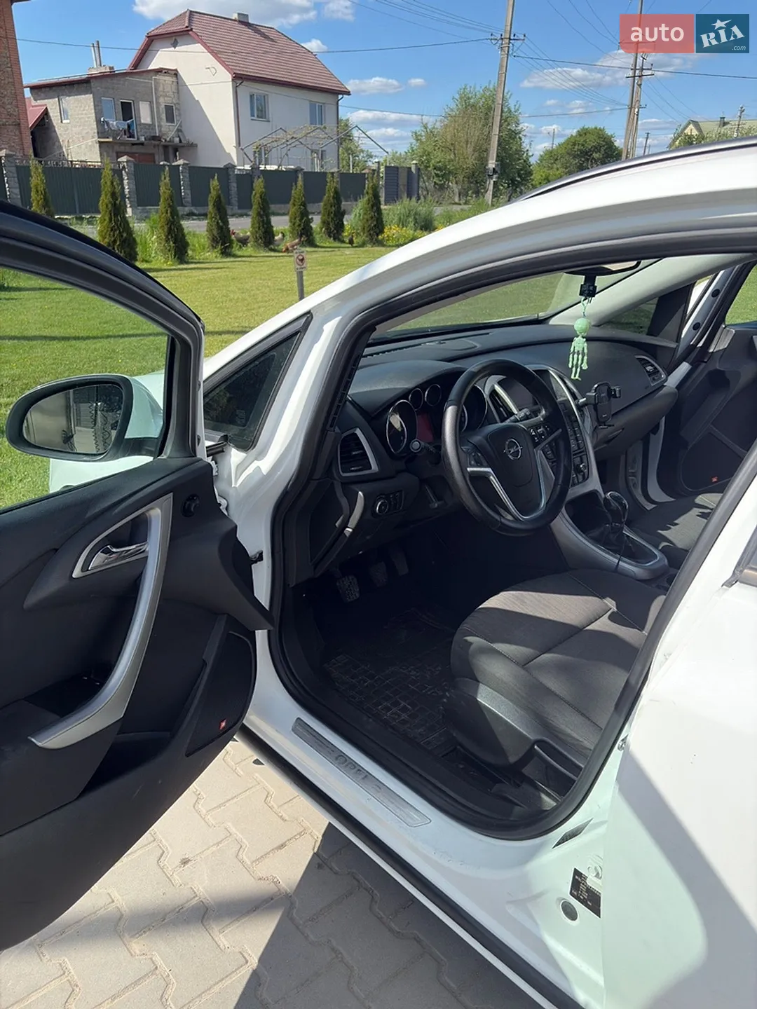 2011 Opel Astra - мініатюра 14