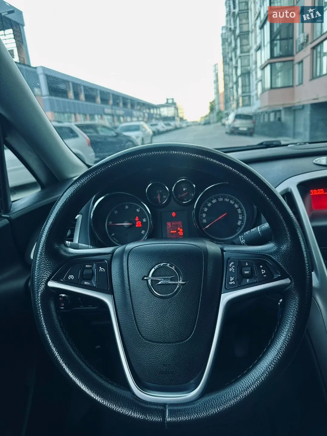 2012 Opel Astra - мініатюра 13