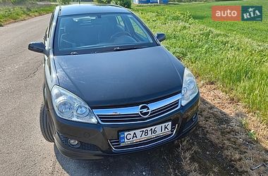 Универсал Opel Astra 2008 в Мироновке