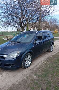 Универсал Opel Astra 2006 в Луцке