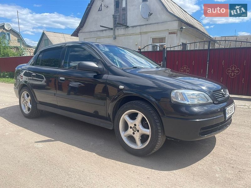 Opel Astra 2008