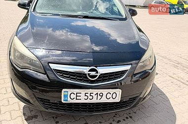 Хэтчбек Opel Astra 2011 в Черновцах