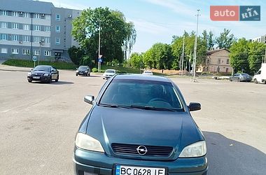 Седан Opel Astra 2005 в Львове