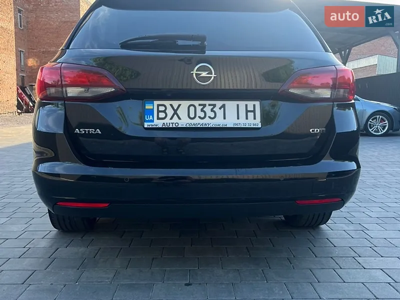 Opel Astra 2018 VIN W0VBE8EF4K8019201 фото оголошення 9 з 50