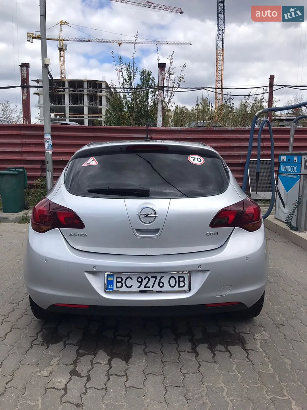 2010 Opel Astra - мініатюра 11