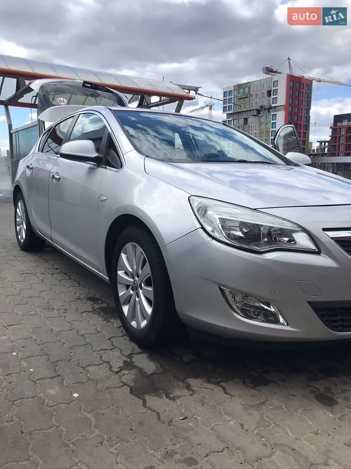 2010 Opel Astra - мініатюра 18