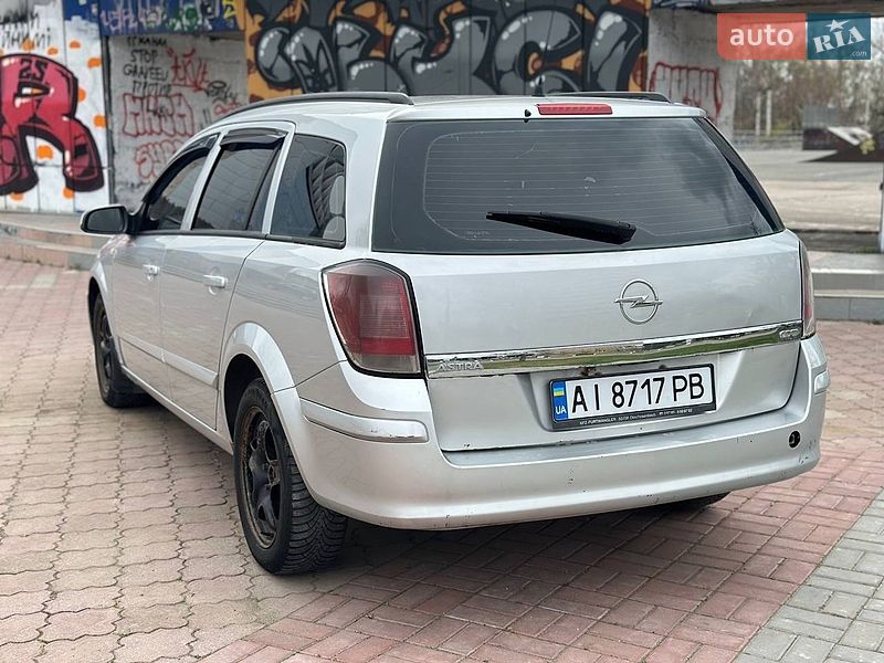 Универсал Opel Astra 2005 в Николаеве
