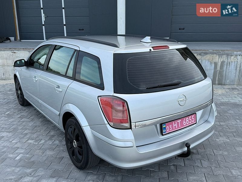 Универсал Opel Astra 2005 в Тернополе