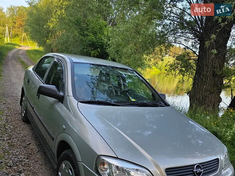 Opel Astra 2006