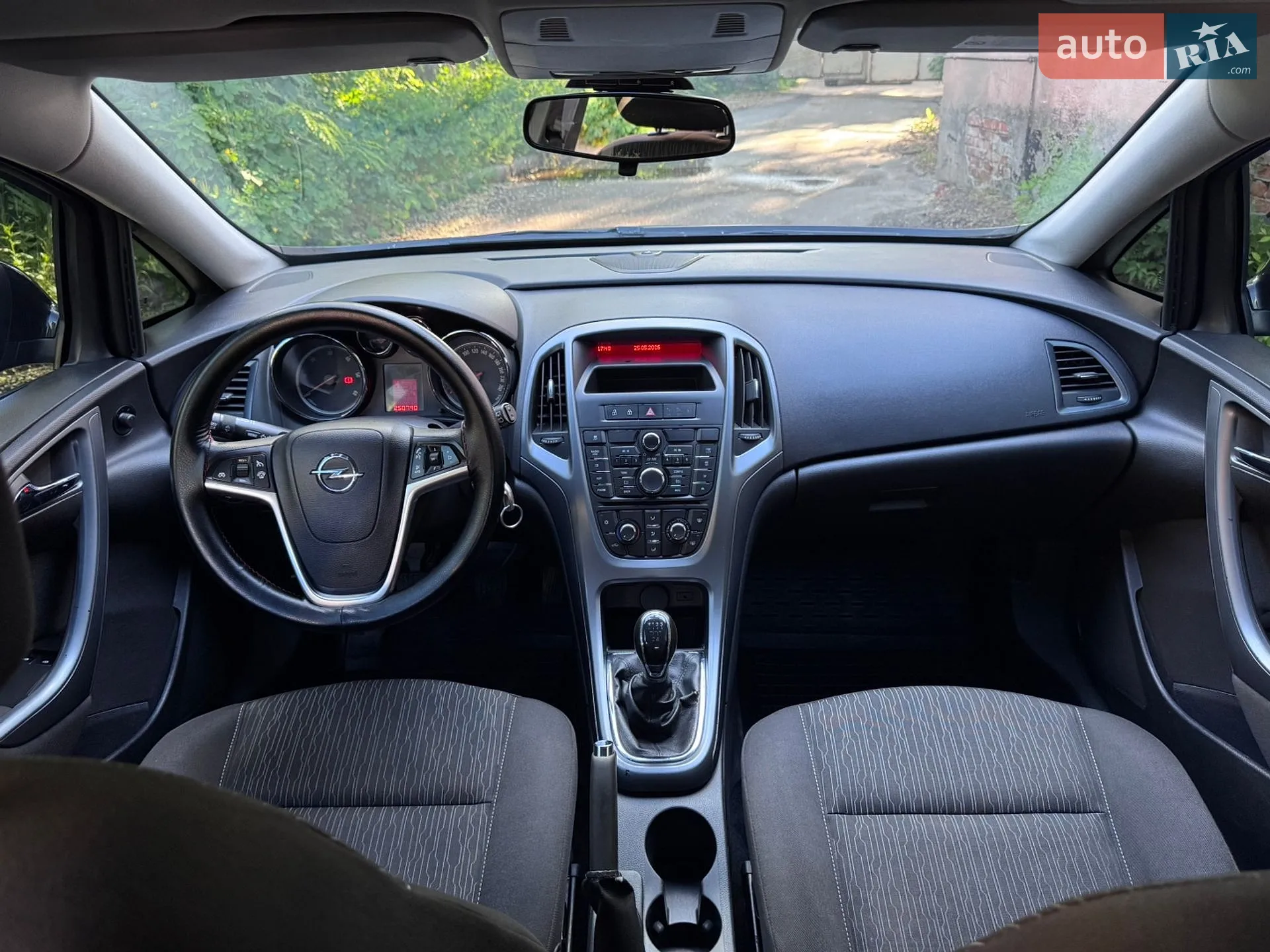 2013 Opel Astra - мініатюра 12