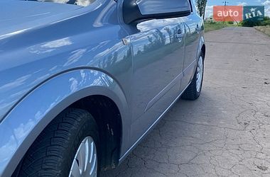Хэтчбек Opel Astra 2004 в Новоархангельске фото 6 Хэтчбек Opel Astra 2004 в Новоархангельске