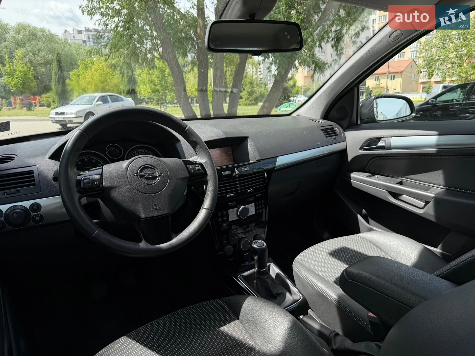2010 Opel Astra - мініатюра 32