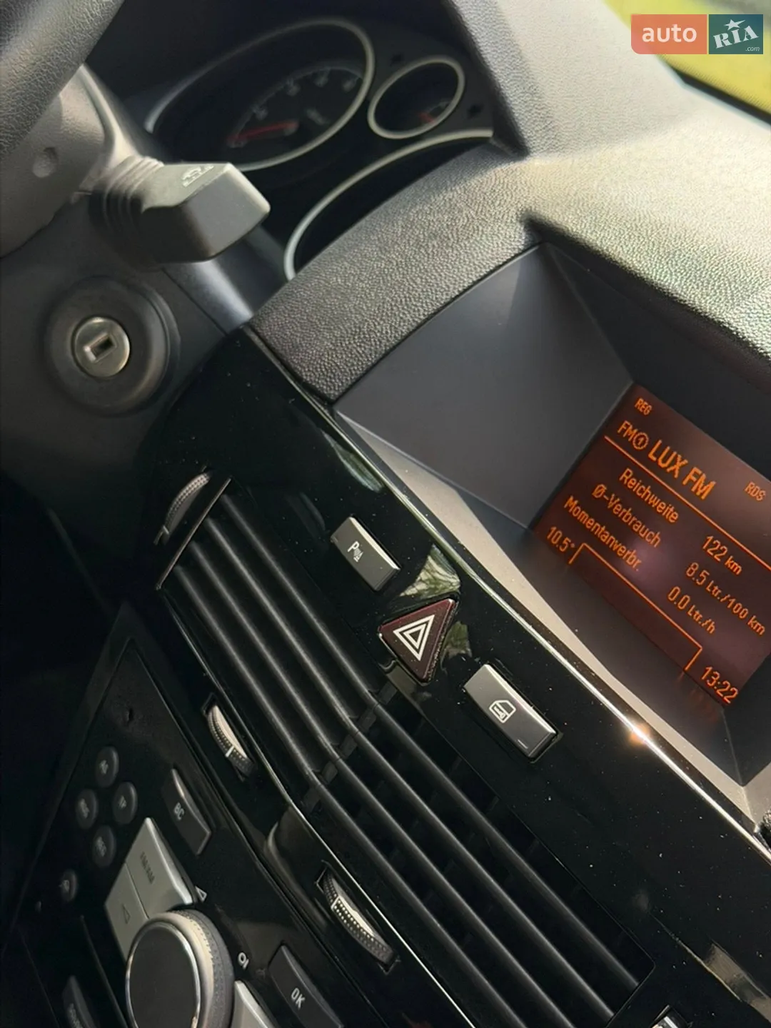2010 Opel Astra - мініатюра 38