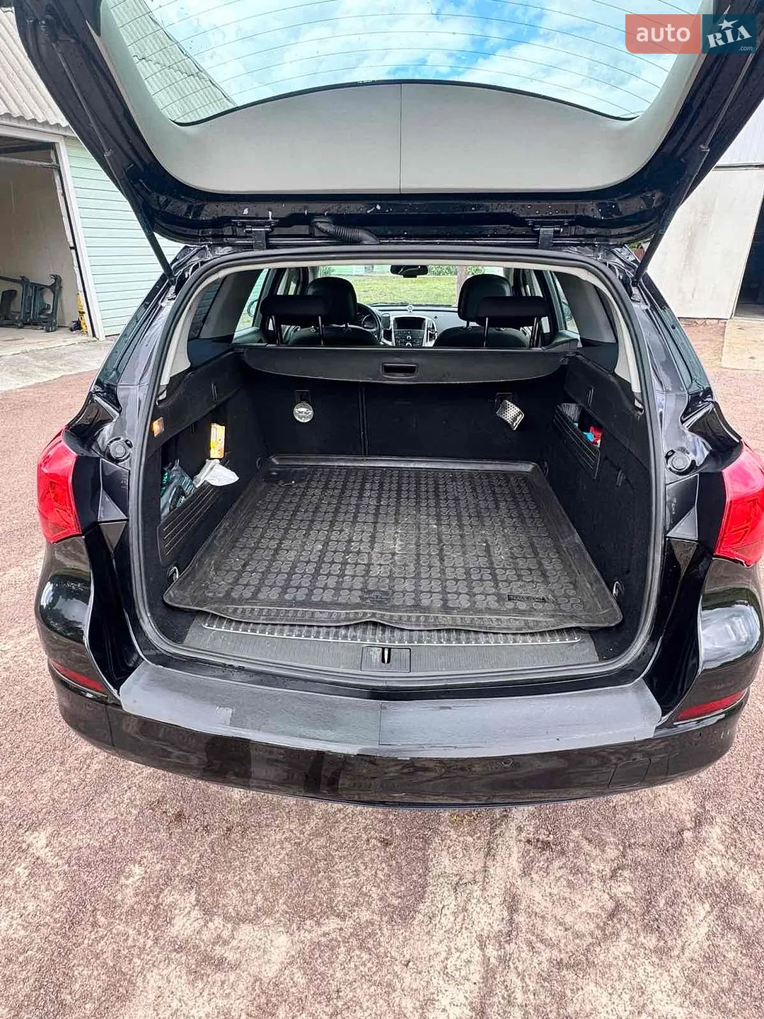 2011 Opel Astra - мініатюра 8