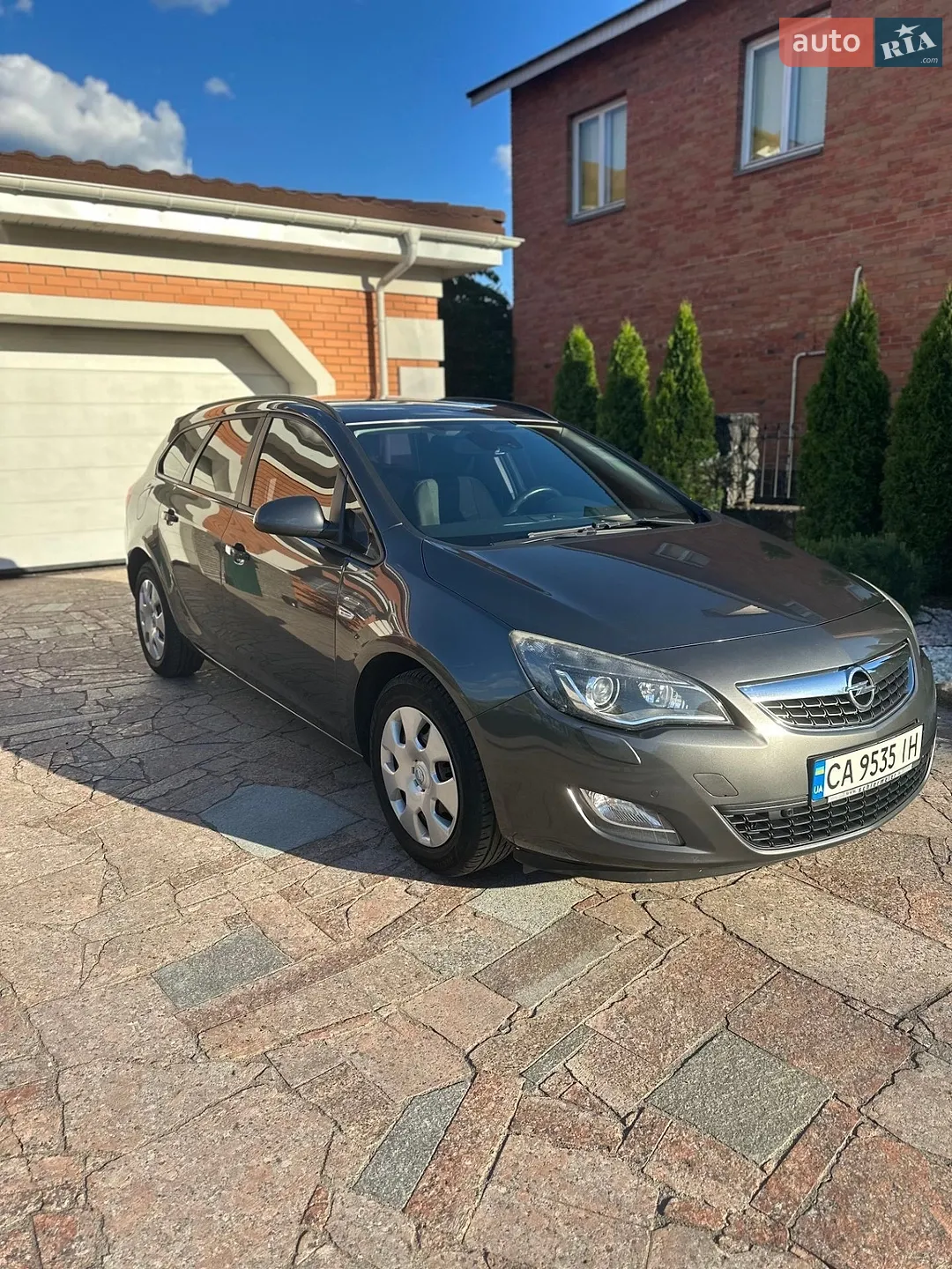2011 Opel Astra - мініатюра 2