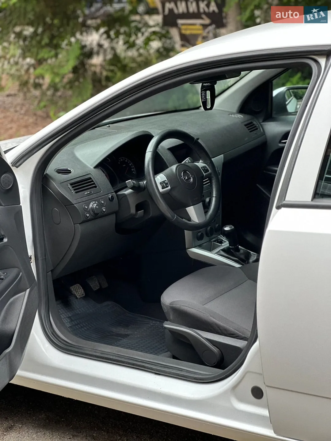 2010 Opel Astra - мініатюра 19