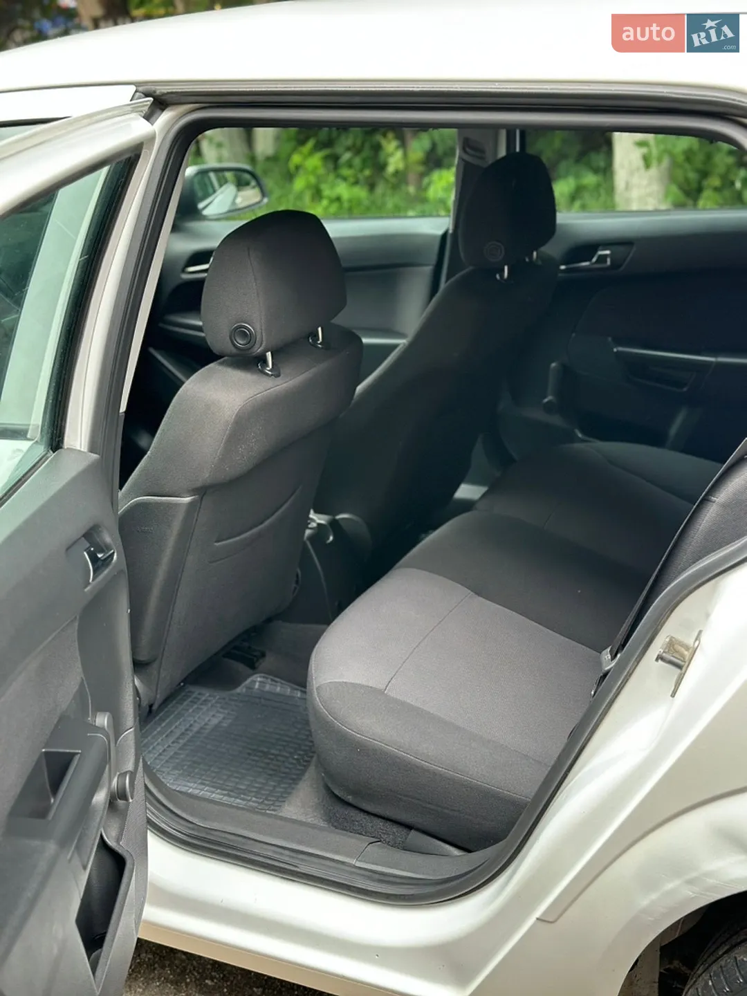 2010 Opel Astra - мініатюра 30