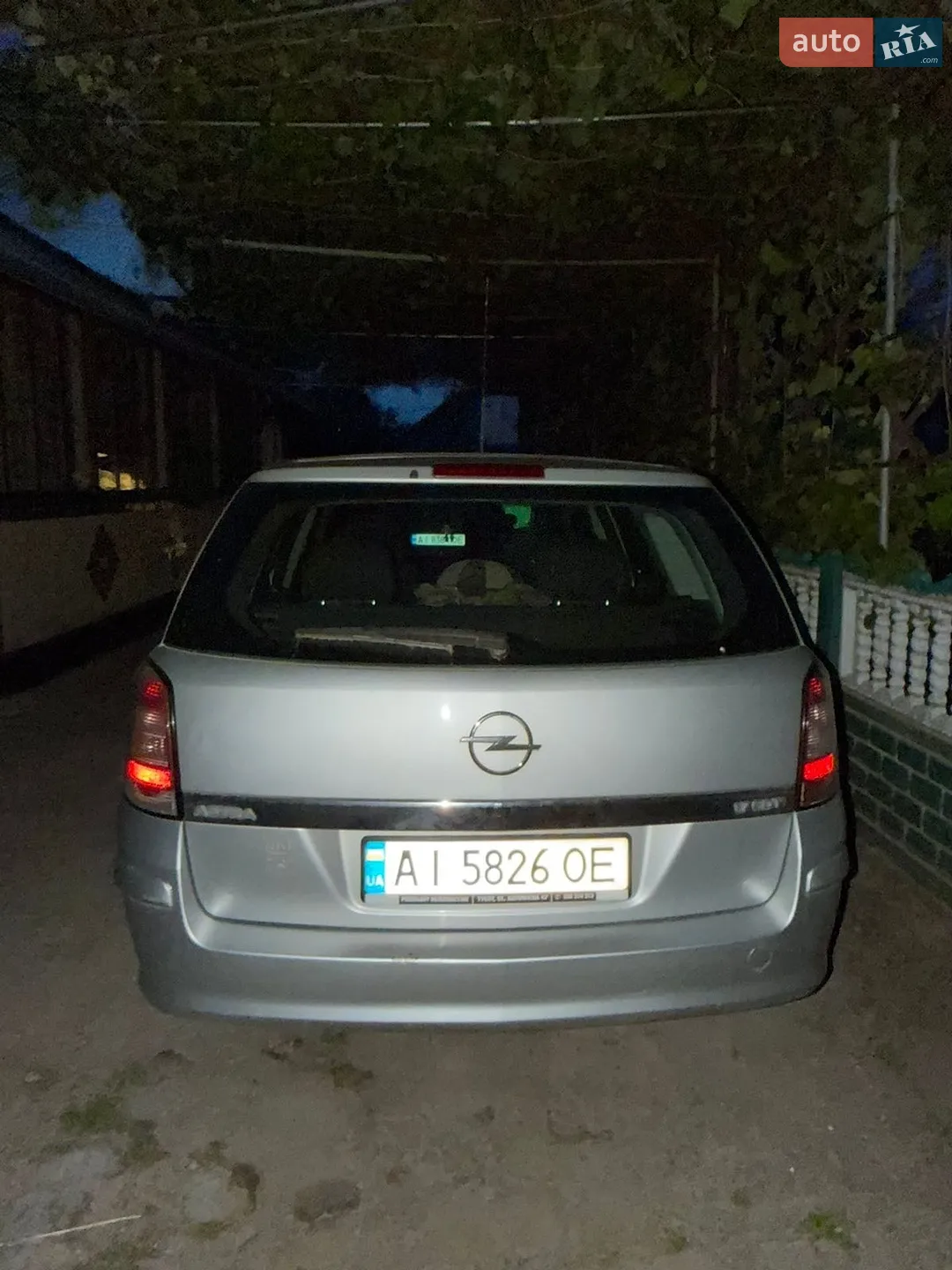 2011 Opel Astra - мініатюра 2