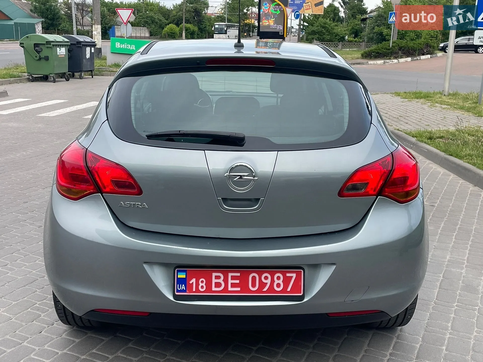 2010 Opel Astra - мініатюра 12