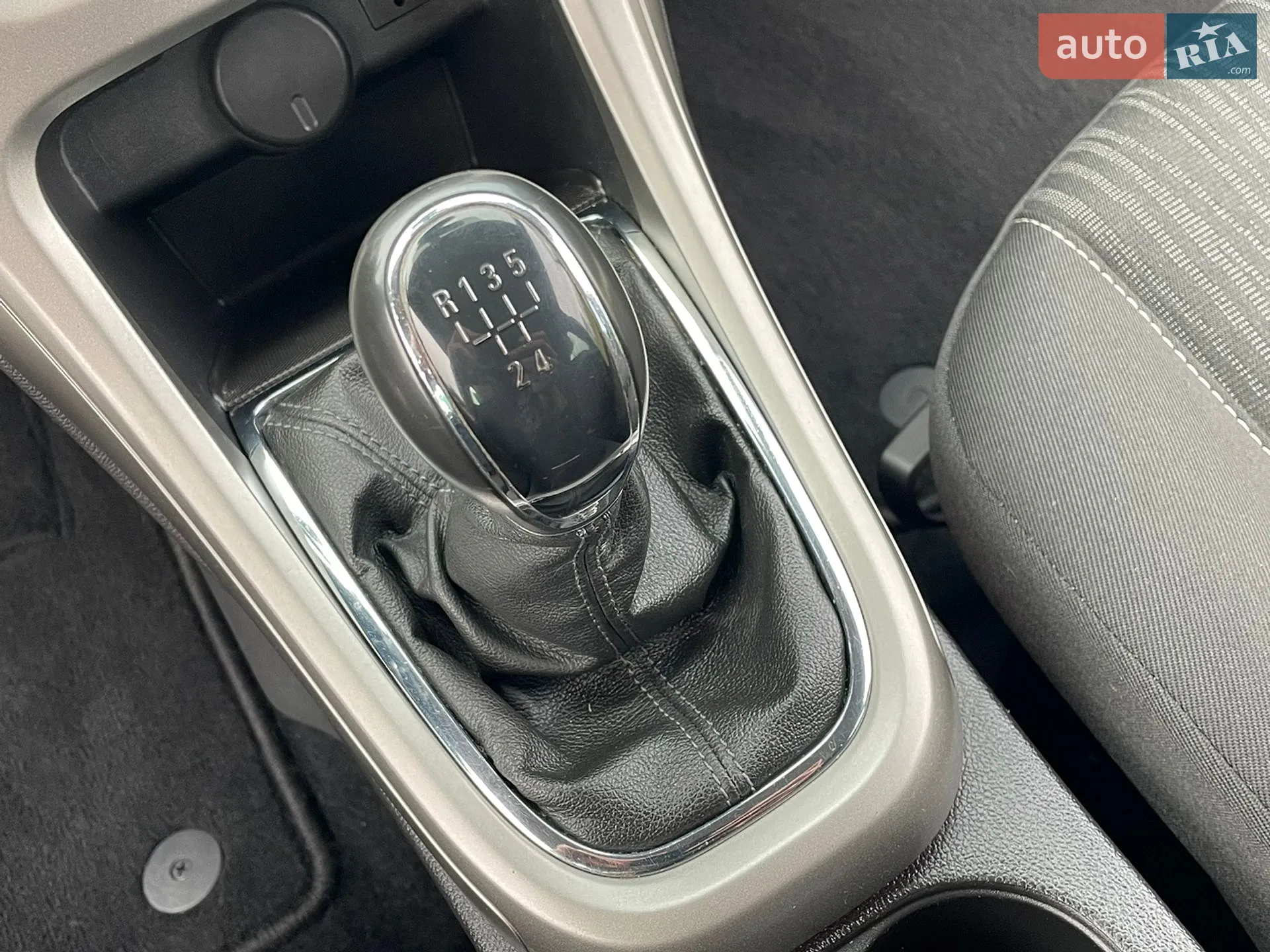 2010 Opel Astra - мініатюра 62