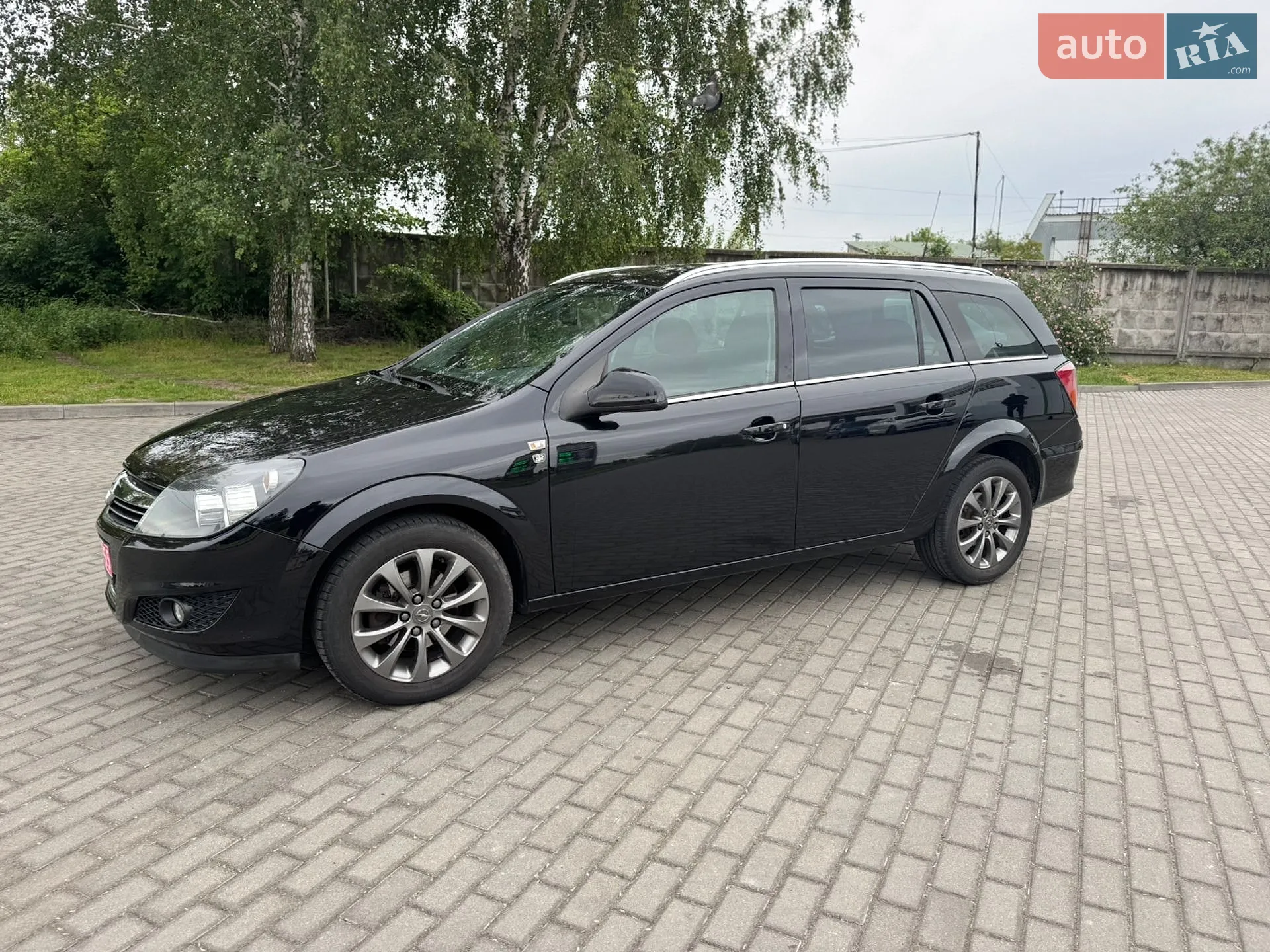2010 Opel Astra - мініатюра 2