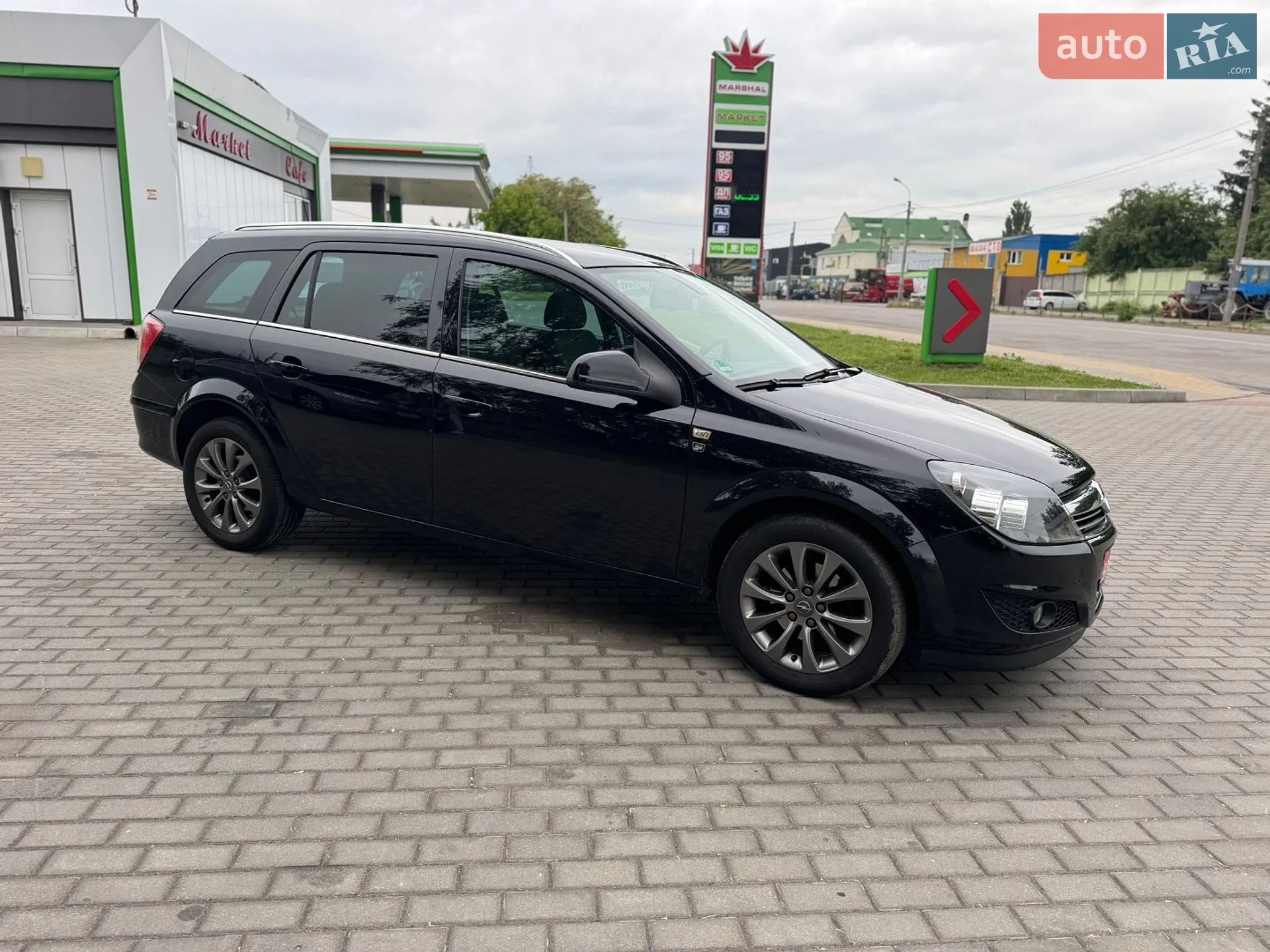 2010 Opel Astra - мініатюра 11