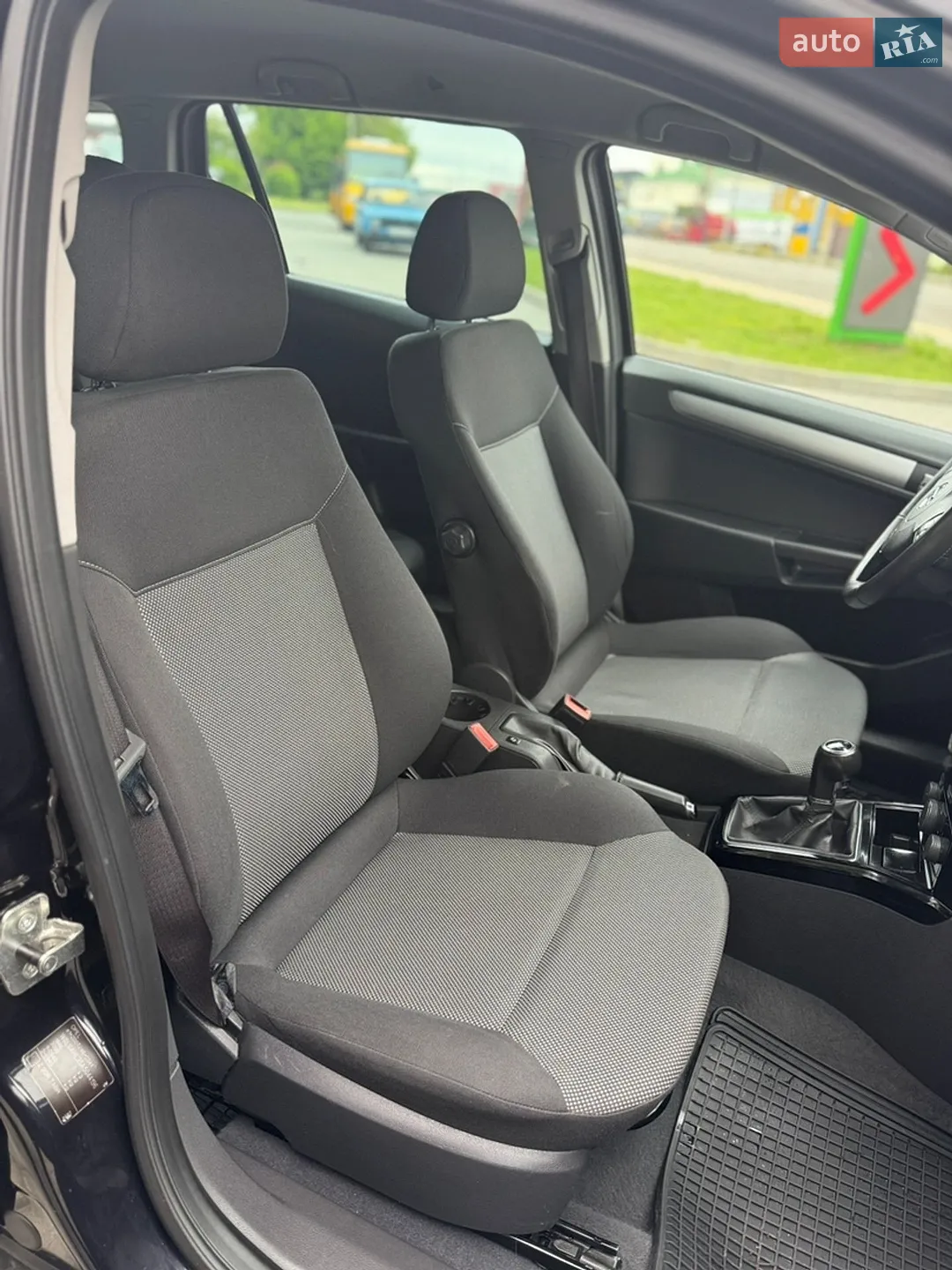 2010 Opel Astra - мініатюра 40