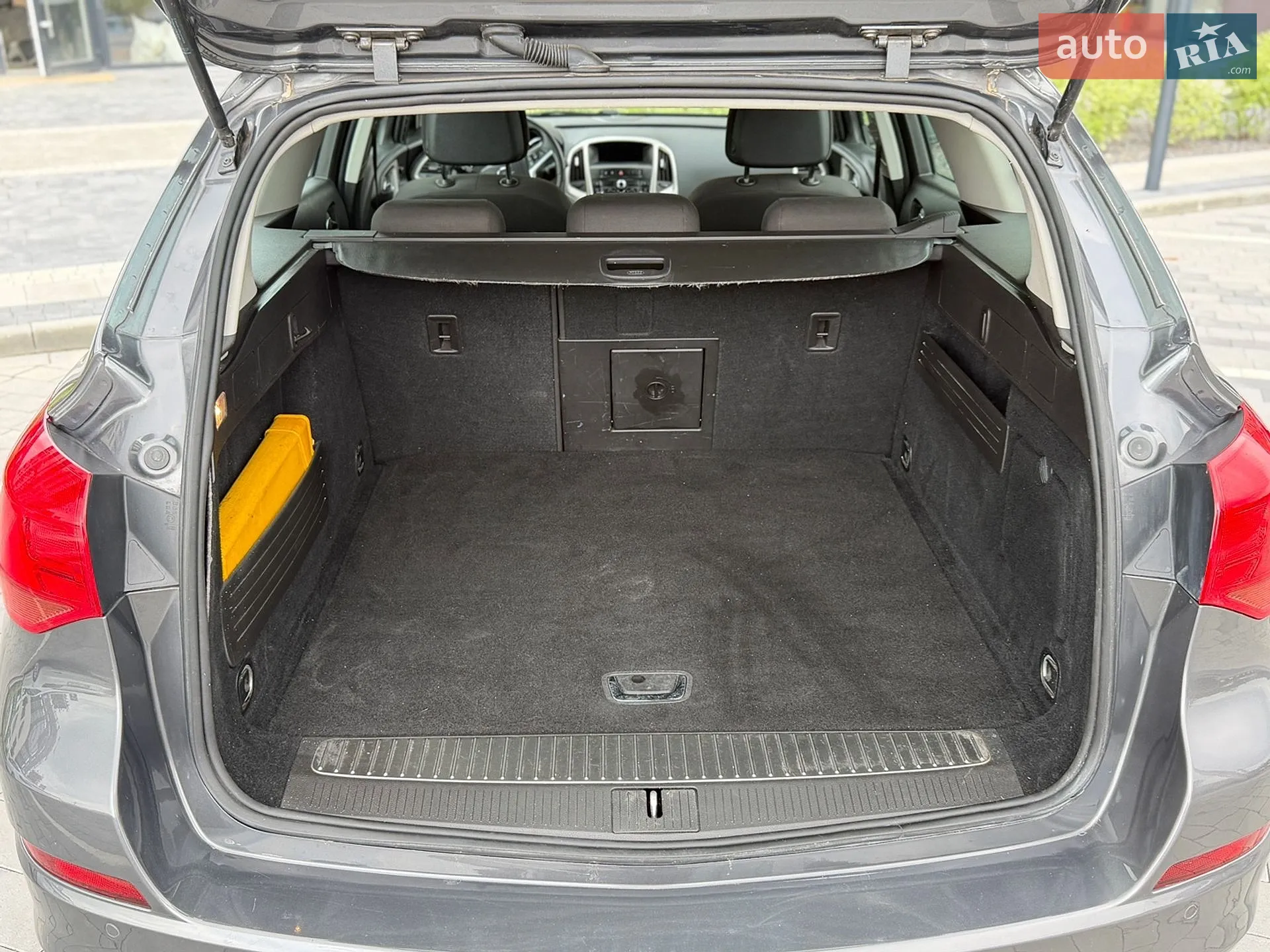 2010 Opel Astra - мініатюра 29