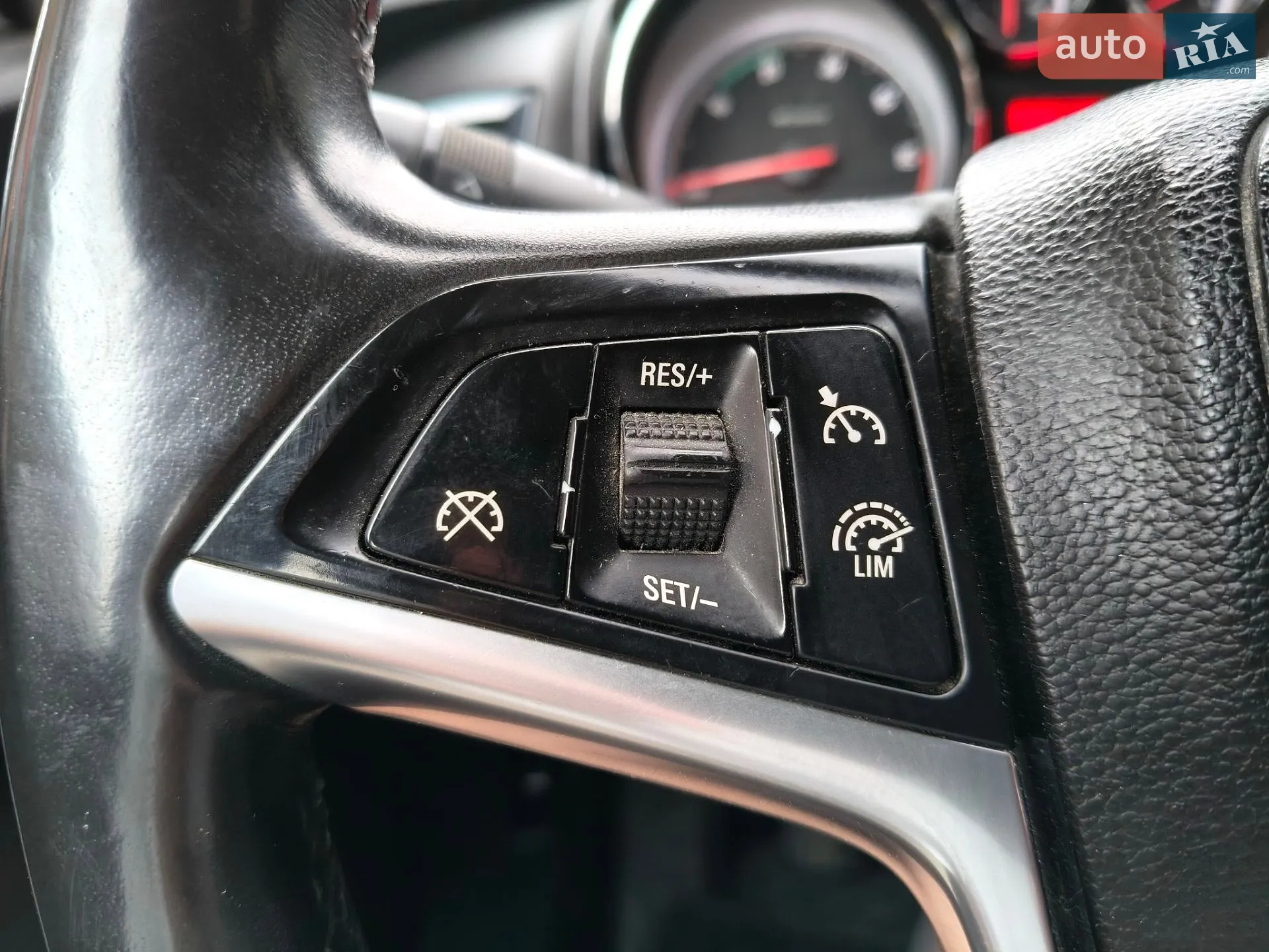 2013 Opel Astra - мініатюра 27