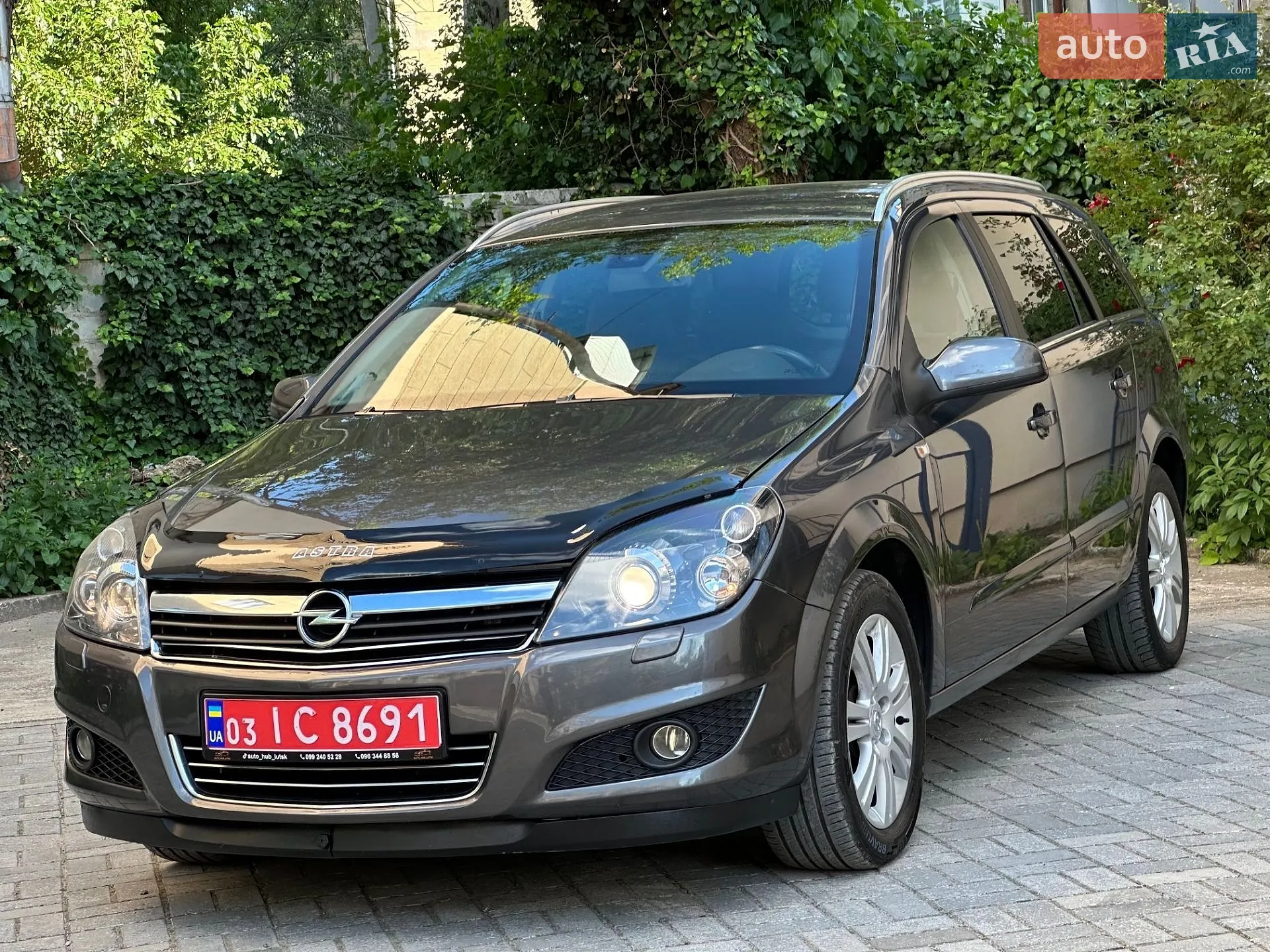 2010 Opel Astra - мініатюра 8
